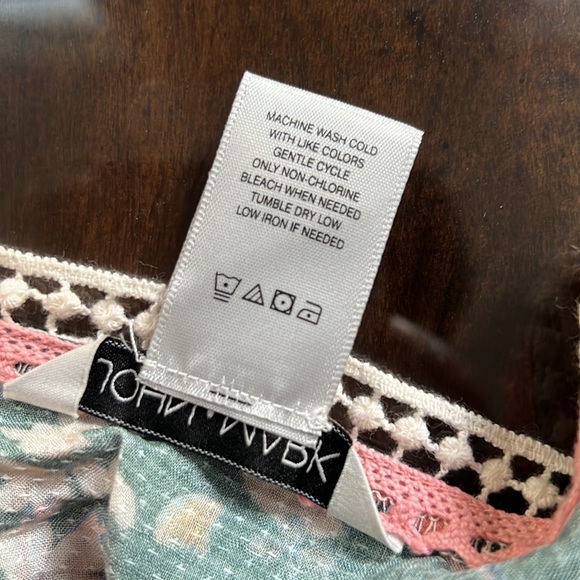 John Mark Plus Size Mixed Print Crochet Trim Square Neck 3/4 Cuff Sleeve - Picture 10 of 14